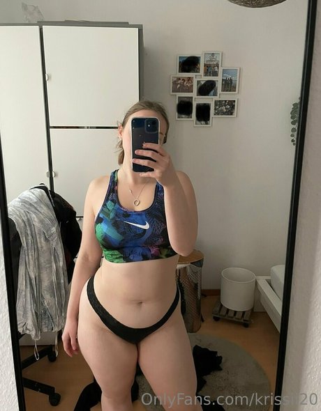krissii20 star erotic photos