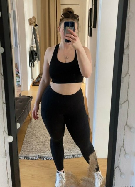 krissii20 nude pornstar galleries