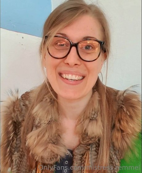 mistress remmel hot star photos