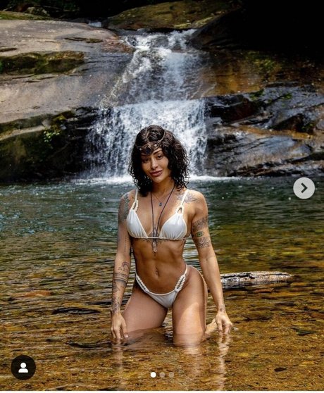 Aline Riscado model sexy photos