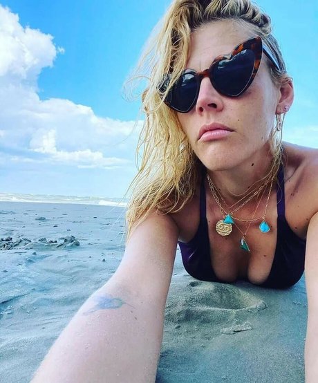 Busy Phillips erotic star galleries