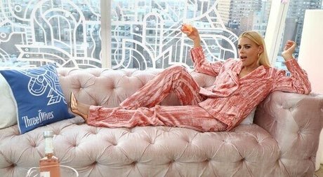 Busy Phillips beautiful star pic