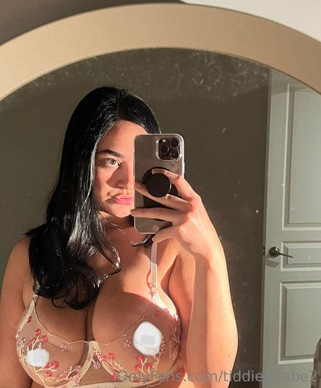 tiddiedbabe2 adult actress pic