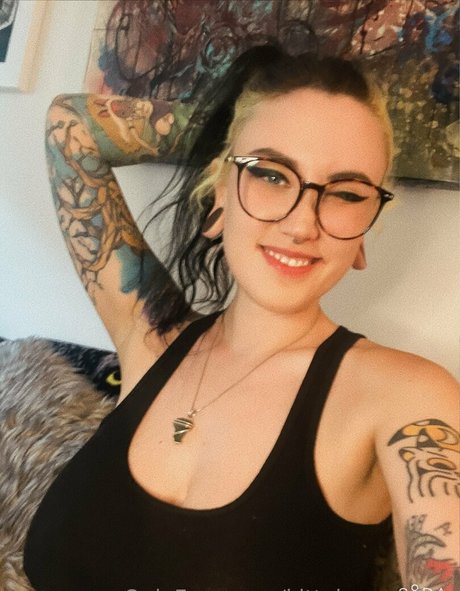 kittykoopa free erotic model pics