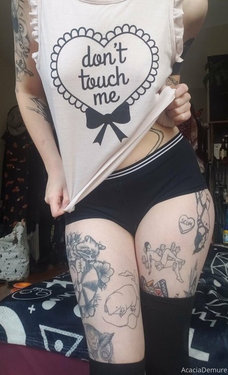 molotovcocktease nude star galleries