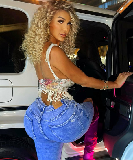 pegggyx model sexy photos