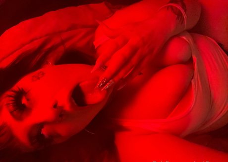 nek0mama star erotic photo