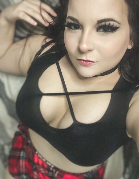 sierranyx free actress img