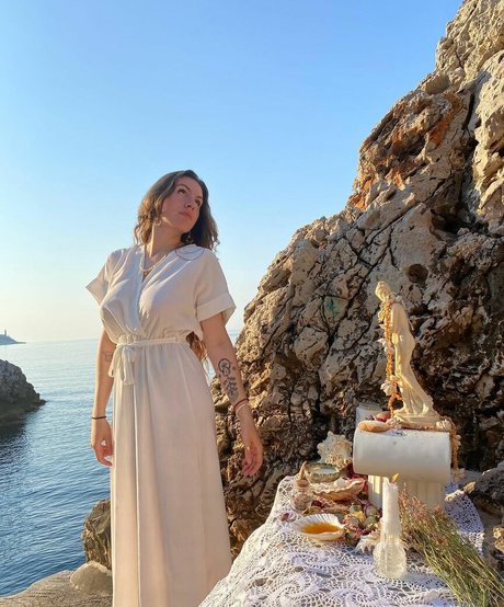 Sarahal06 pretty actress photo