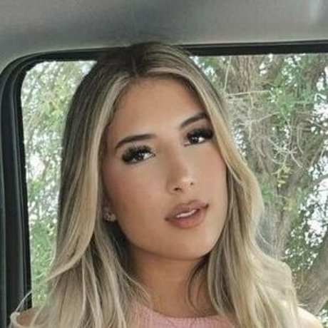 buscemi star nude img