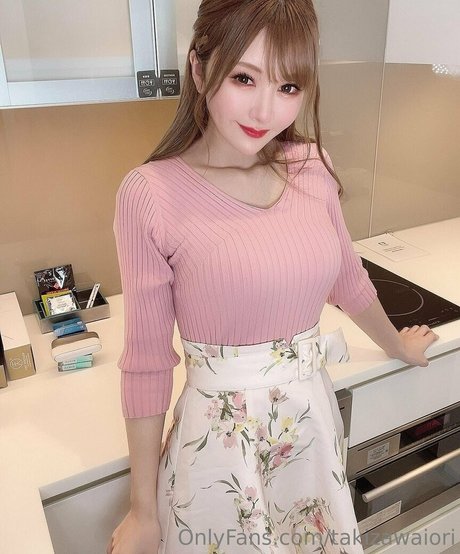 iorin xxx model photo