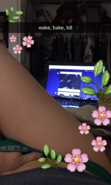 ginkgocrown beautiful pornstar pic