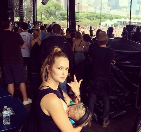 Kaylee DeFer star art gallery