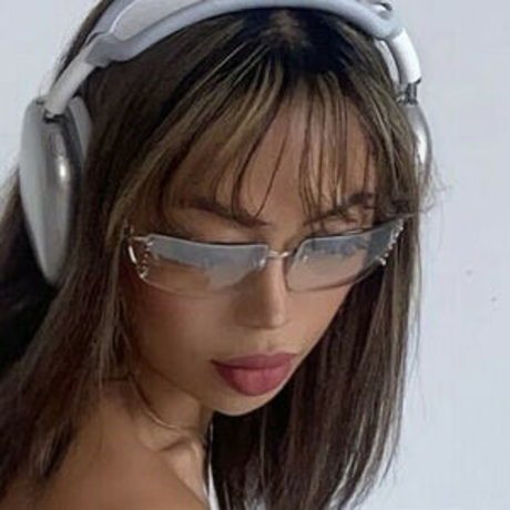 Momechula pornstar erotic pictures