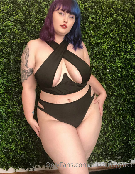 misscrispyfree pornstar nude archive