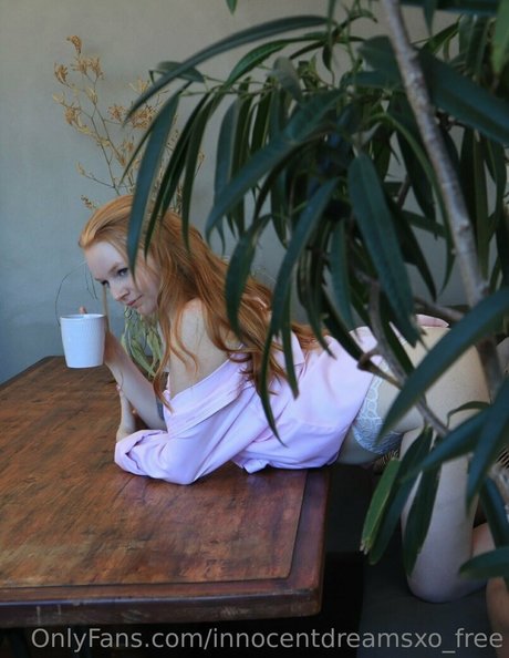 innocentdreamsxo free free model picture