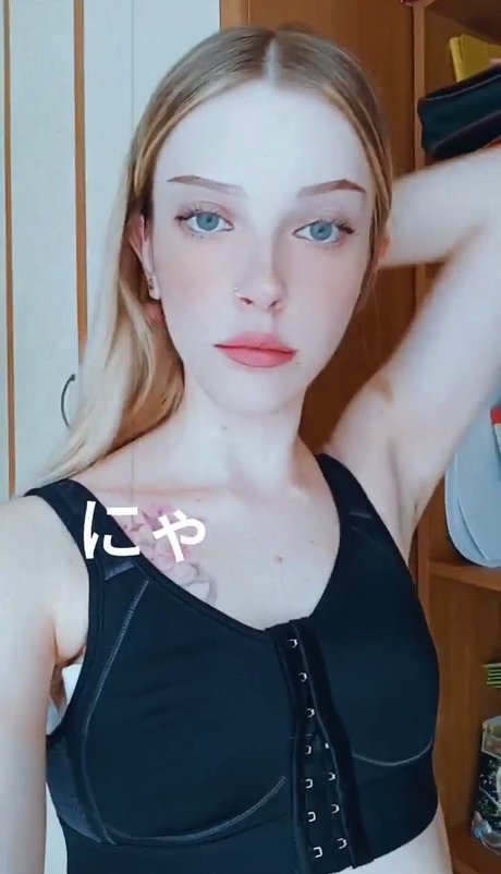 Agnese Innocente top star galleries