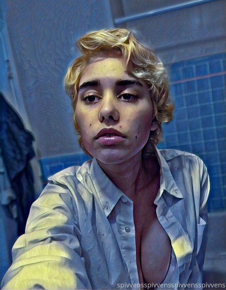 spivvens hot actress image