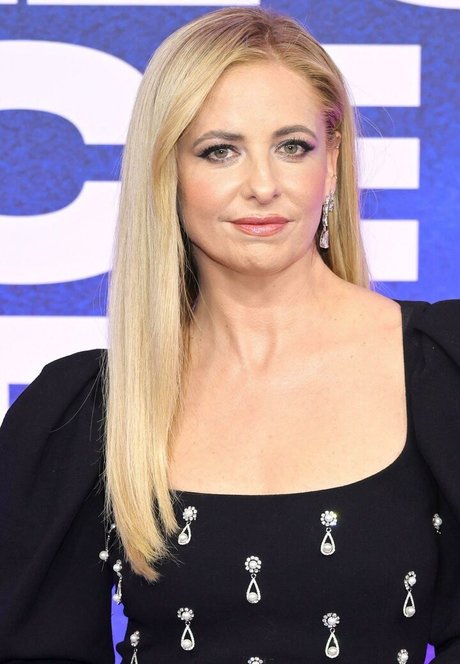 Sarah Michelle Gellar model porn pics