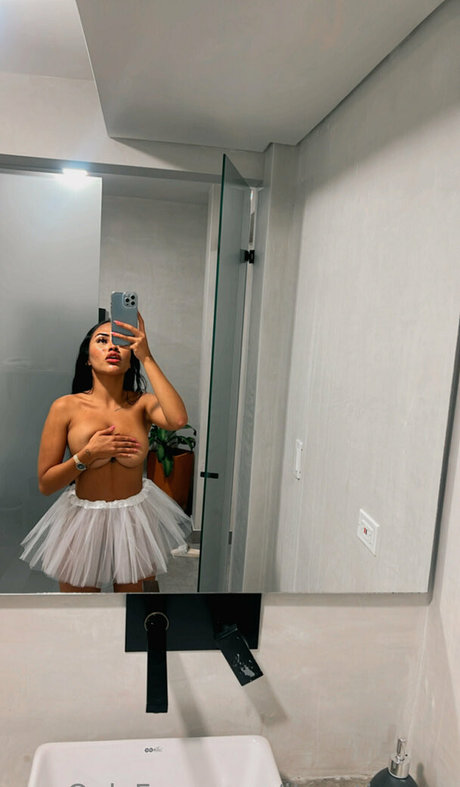 itsthesaracutie erotic star image