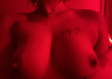 Bailey Belle pornstar adult gallery