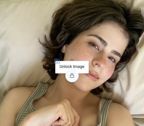 HeyKipp model sexy pics