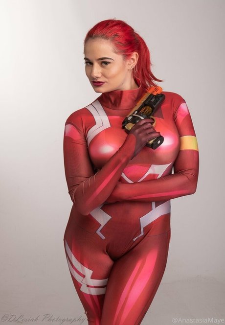 anastasiamaye model top image