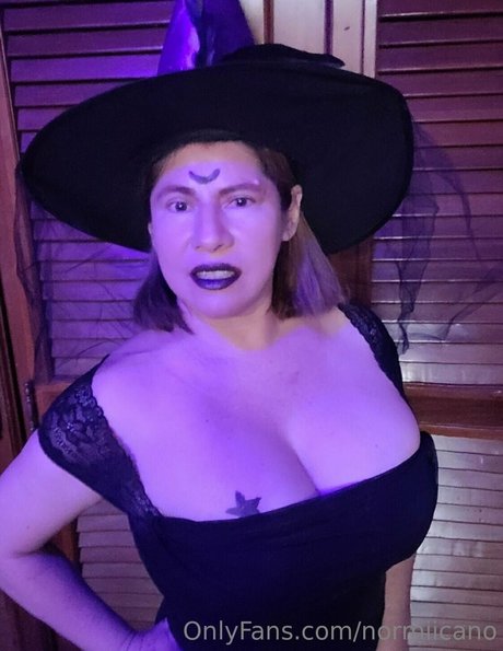 normii of sexy star pic