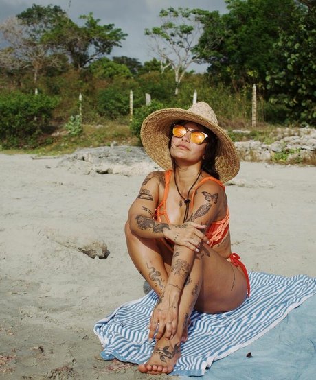 Martina La Peligrosa star perfect image