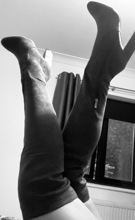 redbuns porn star photo