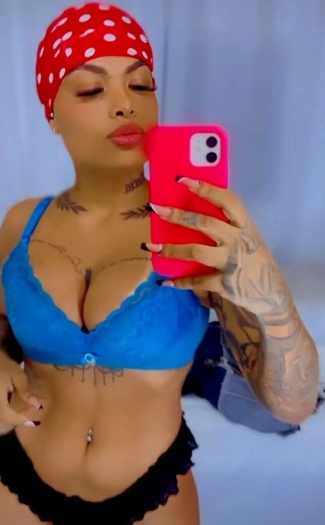 Boca Vermelha pornstar xxx galleries