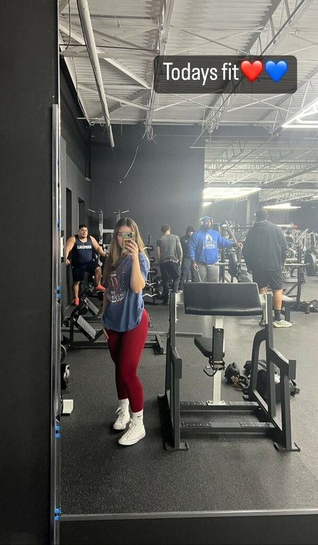 Makayla Mcquoid model gallery