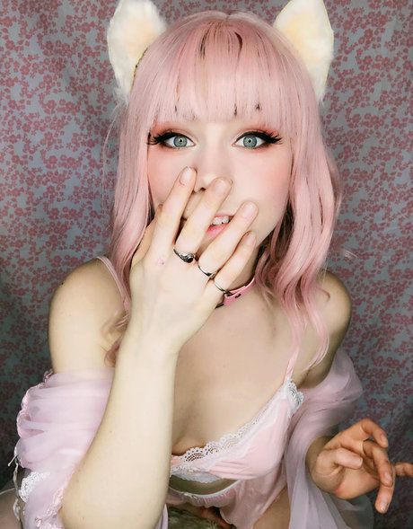 Quackiess star sexy pics