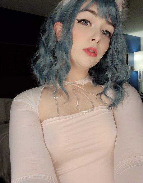 Quackiess model nudes pic