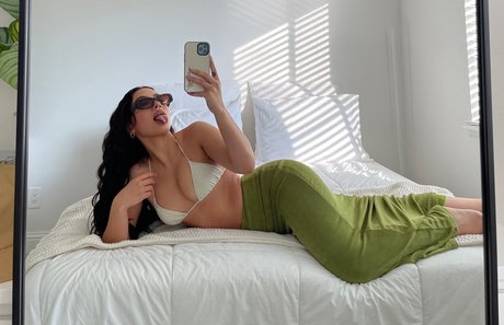 Melissa Estrella xxx actress galleries