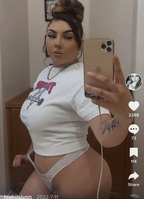 Bakedbabeeee sex model photo