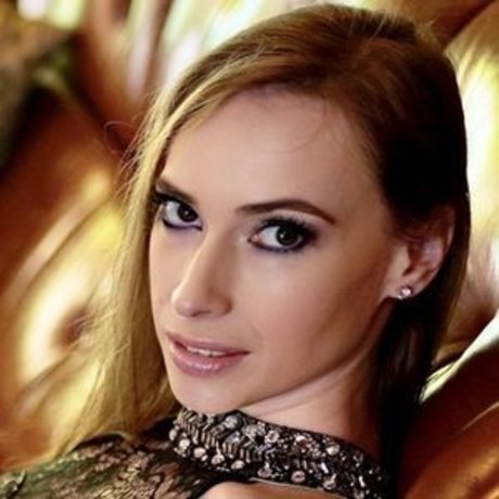 Nerudek pornstar art gallery