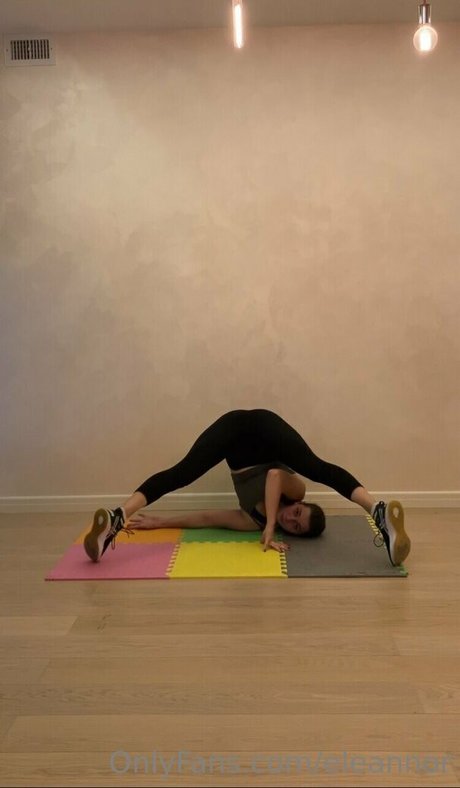 syren of paradise best actress pics