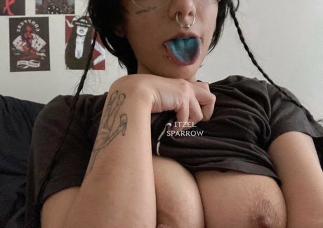 itzel2002free top star pics