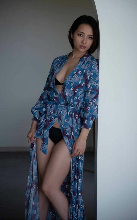 Ayame Misaki model nice images