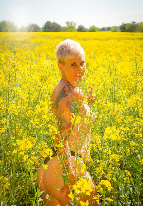 famez de pornographic star picture