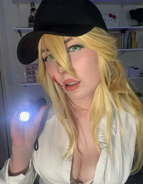 reysuka star nude photos