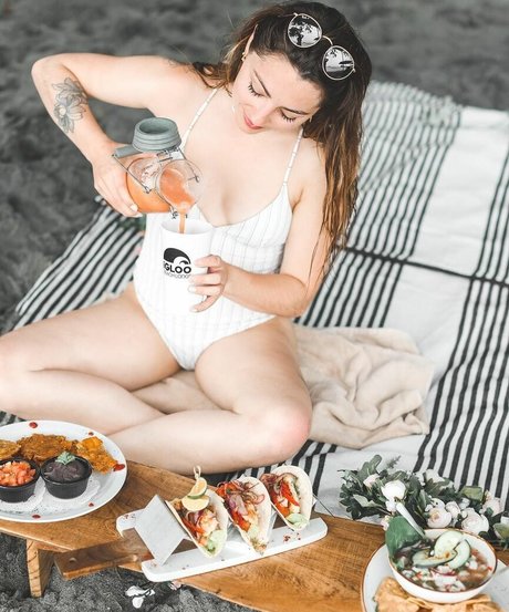 Roxane ASMR model pic