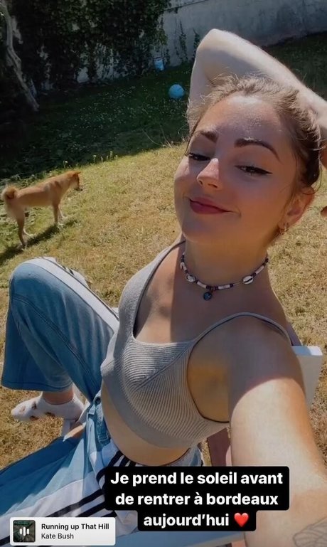 Roxane ASMR adult model pics