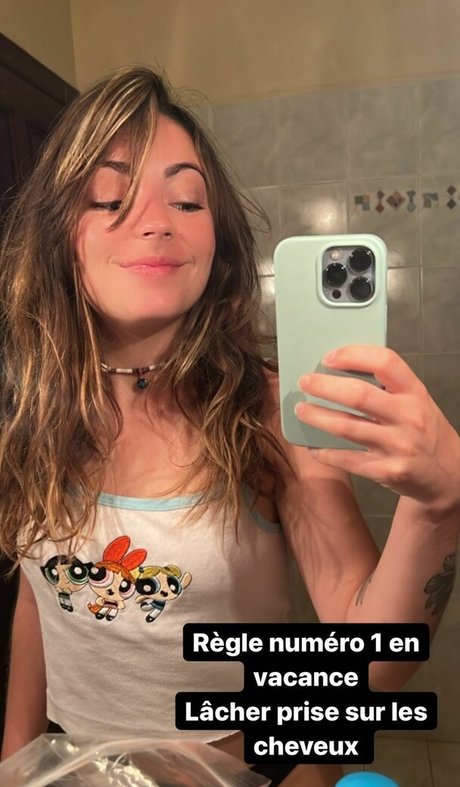 Roxane ASMR nudes star image