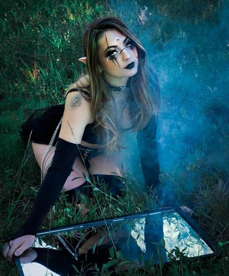 Roxane ASMR model xxx archive