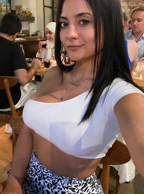 chanellewestk pretty star pics