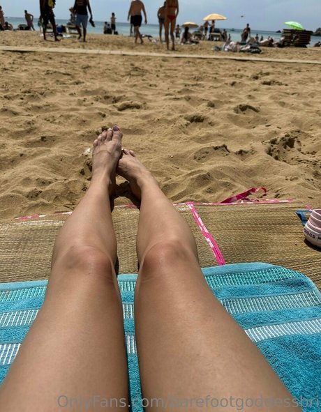 barefootgoddessbri xxx model picture