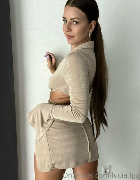 lucia lpz Profile pic