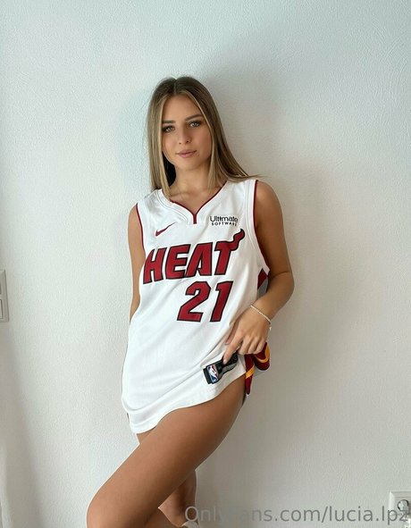 lucia lpz exclusive actress pics